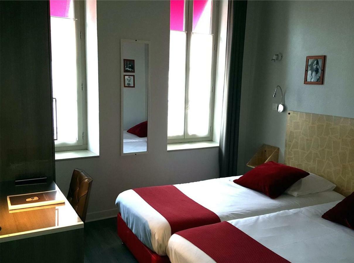 Hotel Mille Et Une Feuilles La Charité-sur-Loire Eksteriør billede